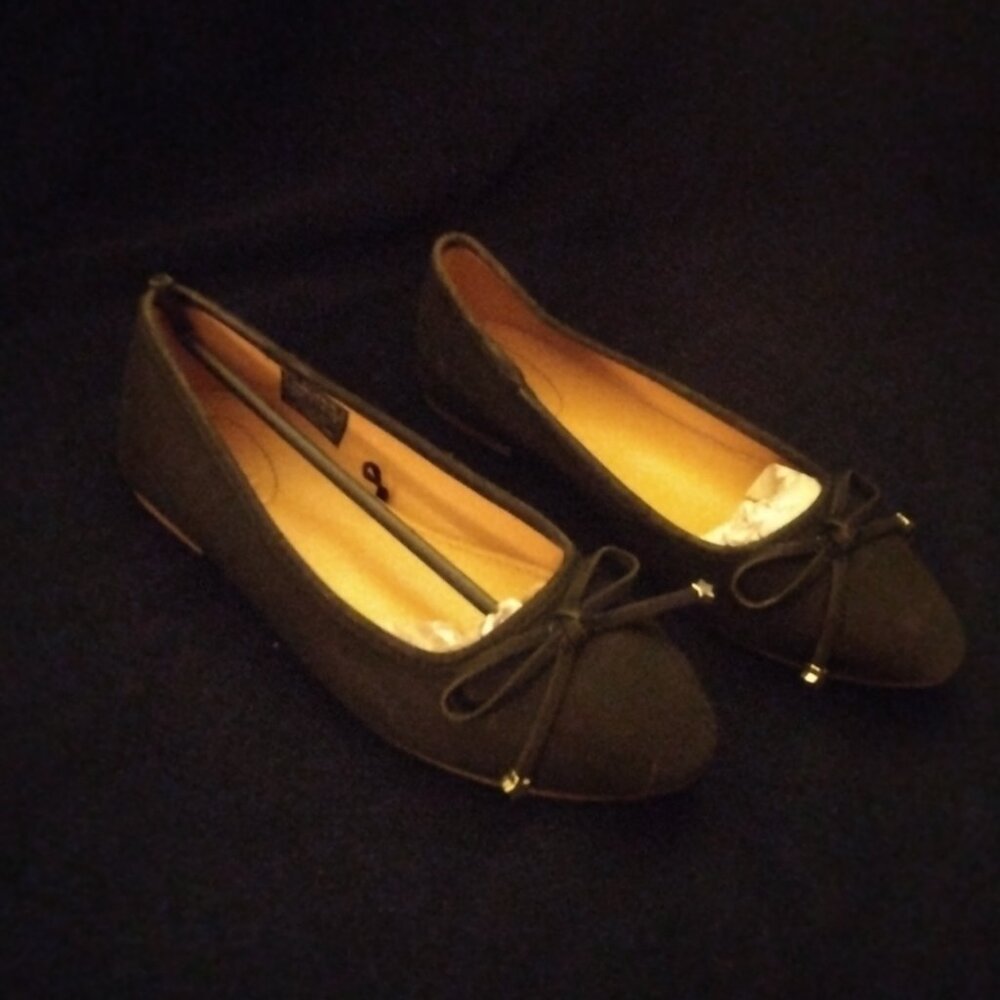 Nuatica flats girls